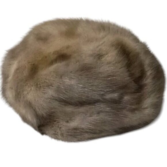 Vintage Women's Fur Pillbox Hat - A Timeless Fashion Accessory f/Simpsons Canada - Picture 5 of 5